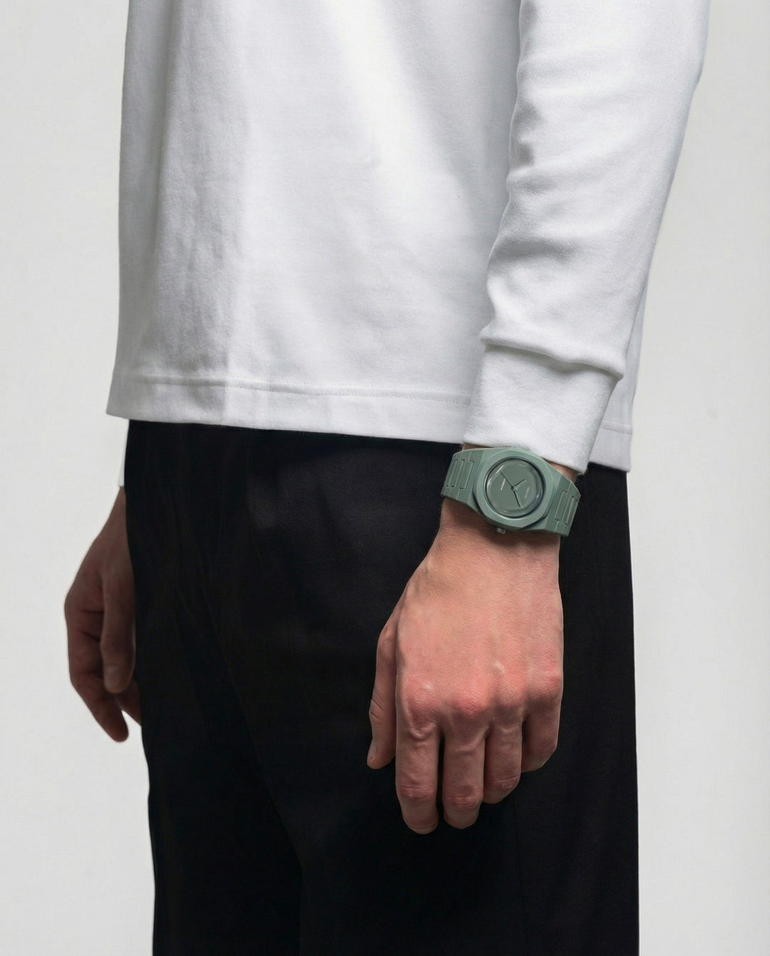 D1 Milano D1 x Tonester: Love &amp; Sins Limited Edition Watch 40.5mm D1-PCBUTP4