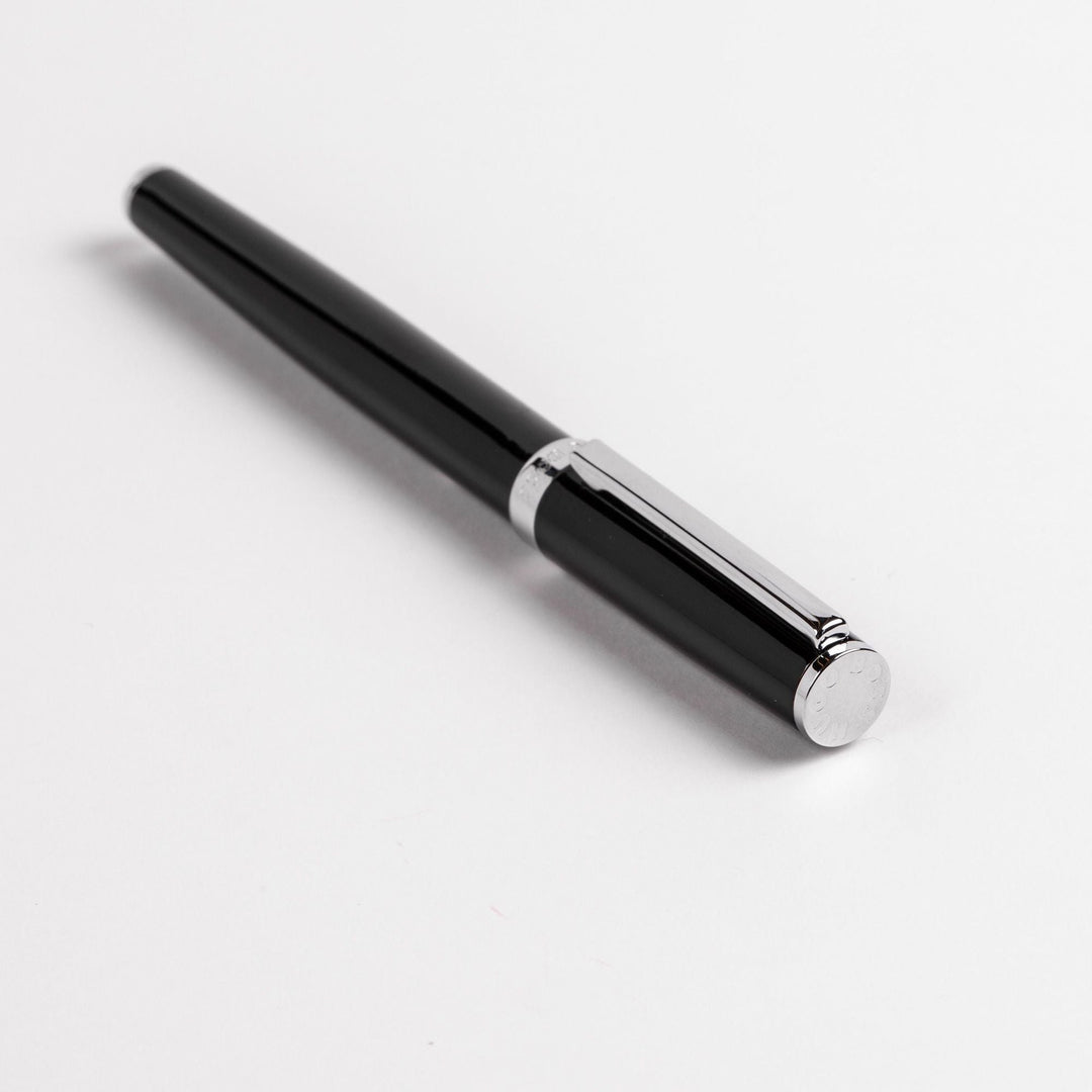 Hugo Boss Gear Icon fountain pen Black HSN2542A