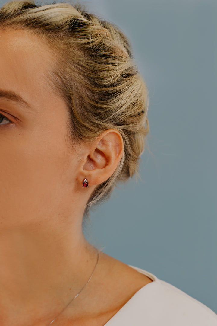 Comete Earrings in Gold, Diamonds and Round Rubies ORB966