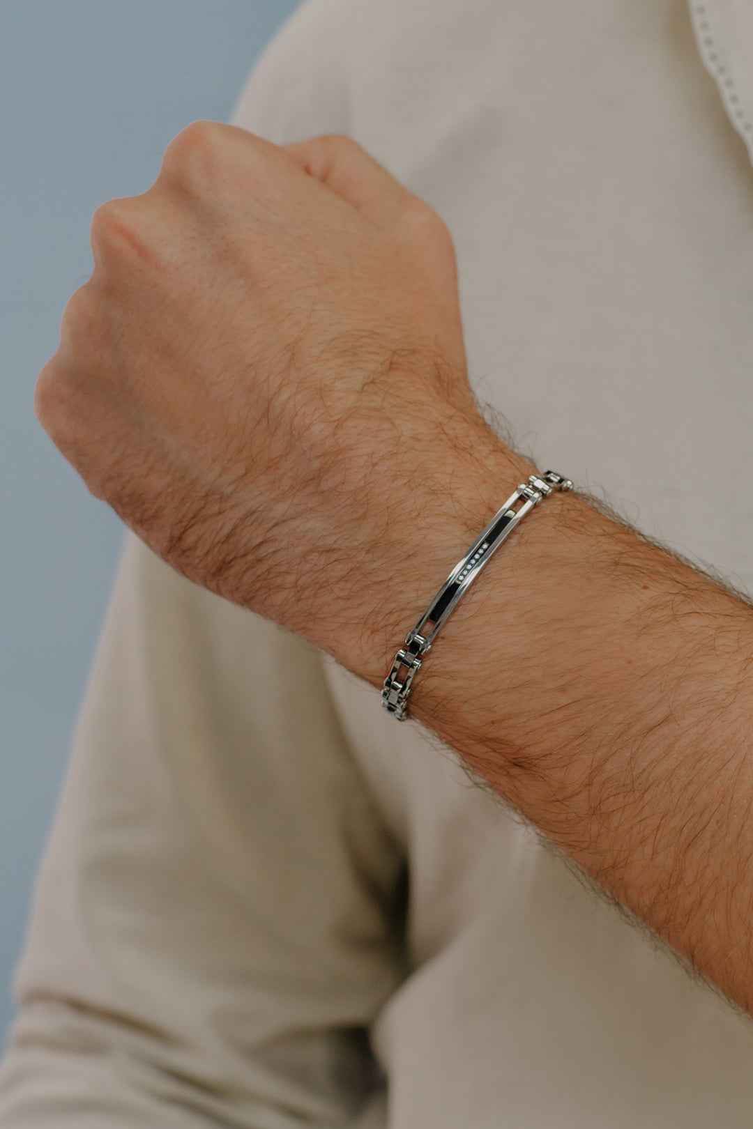 Comete Bracelet in black PVD Steel and Zircons UBR662N