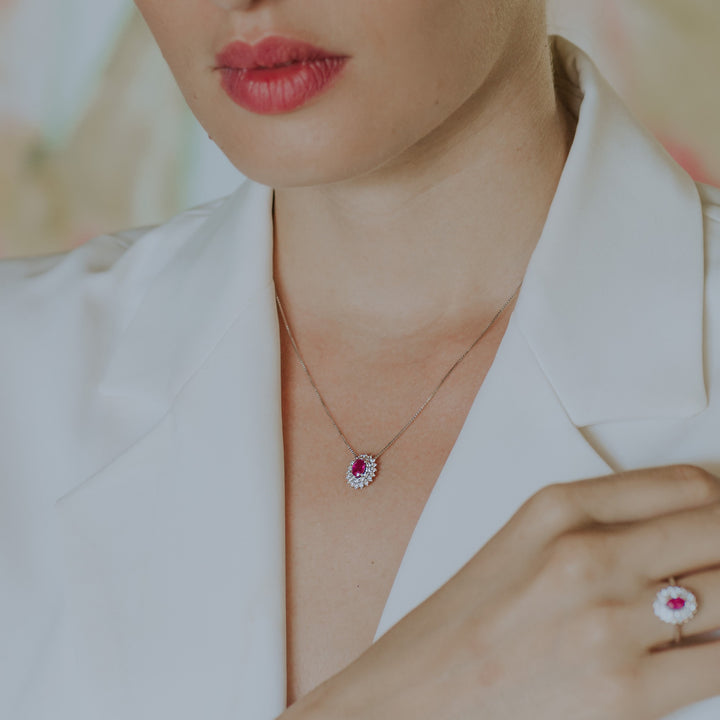 Comete Necklace in Gold, Diamonds and Oval Ruby GLB1602