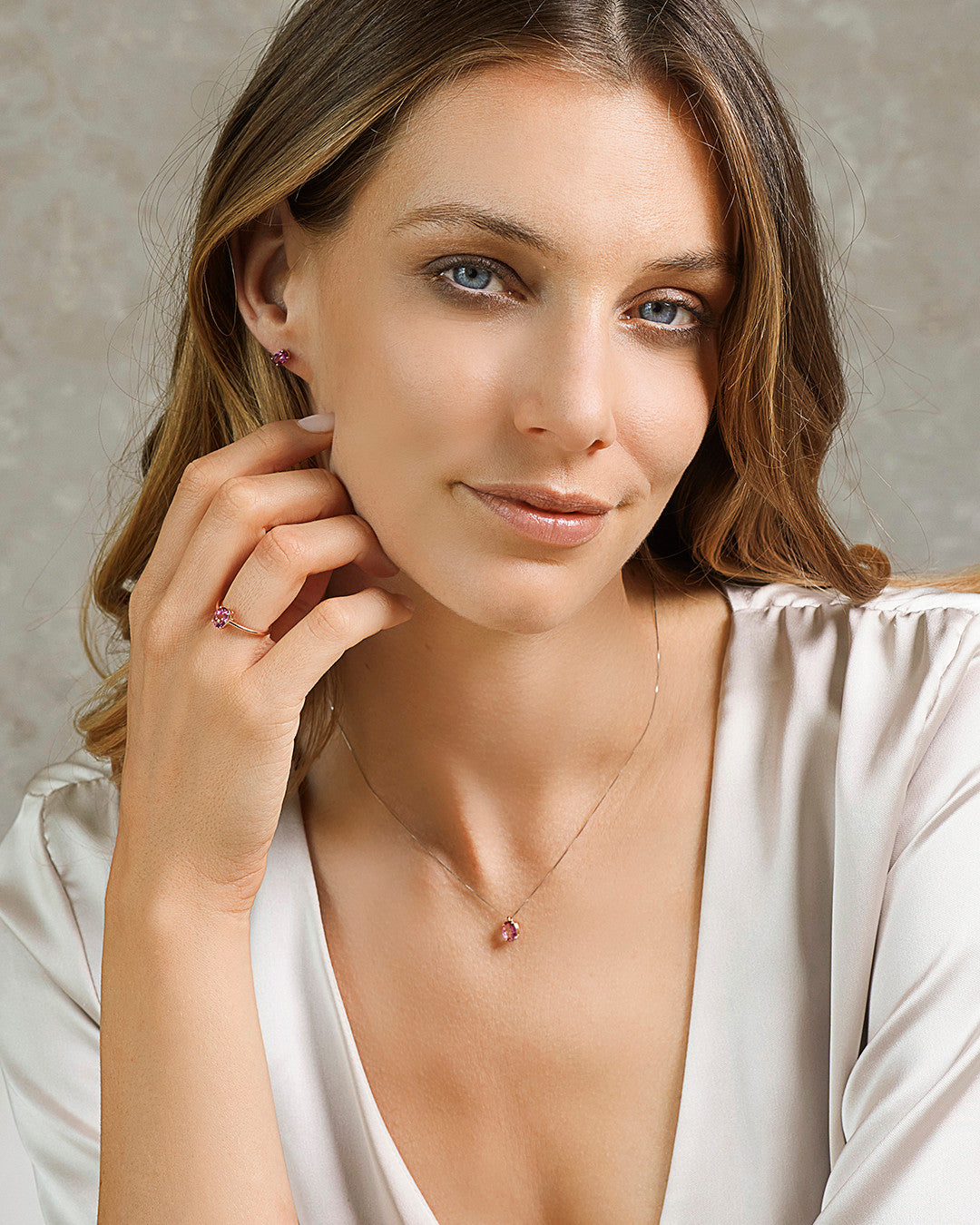 Comete Earrings in rose gold with Oval Pink Topaz ORB 1094
