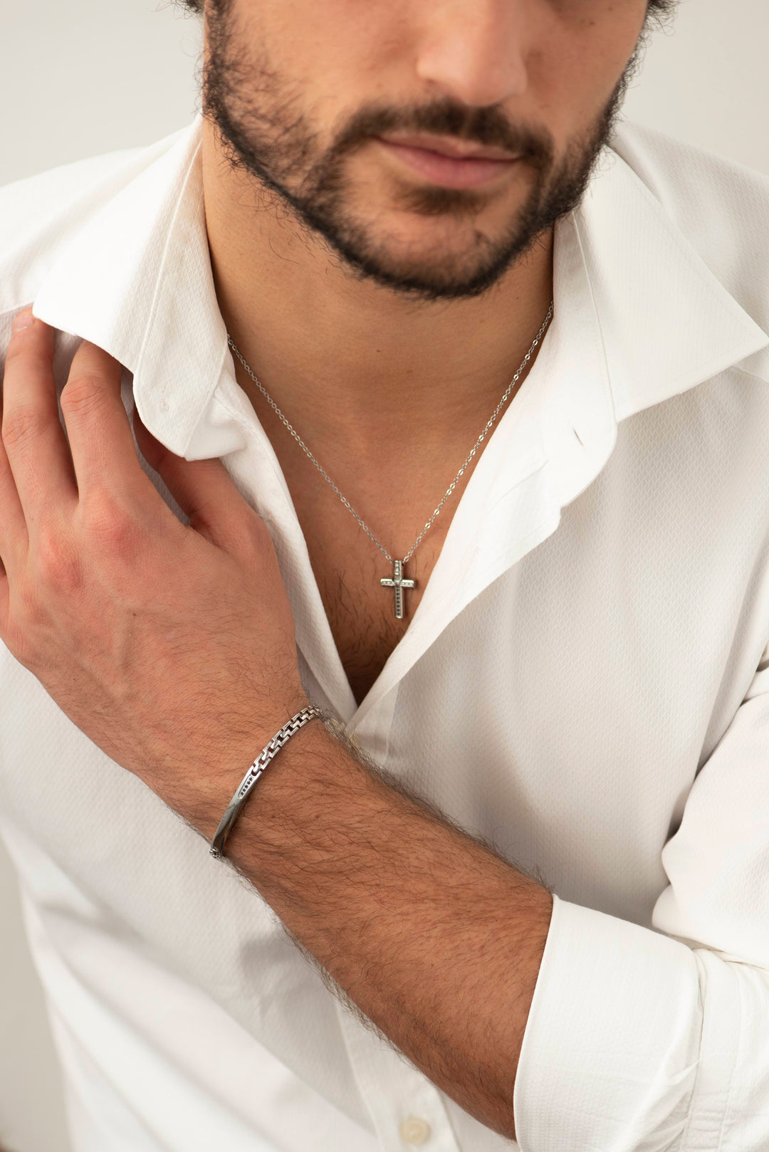 Comete Cross Necklace in Steel and black and white zircons UGL644