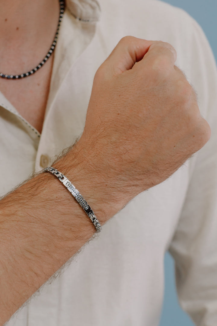 Comete Bracelet in polished Steel and black Zircons UBR974