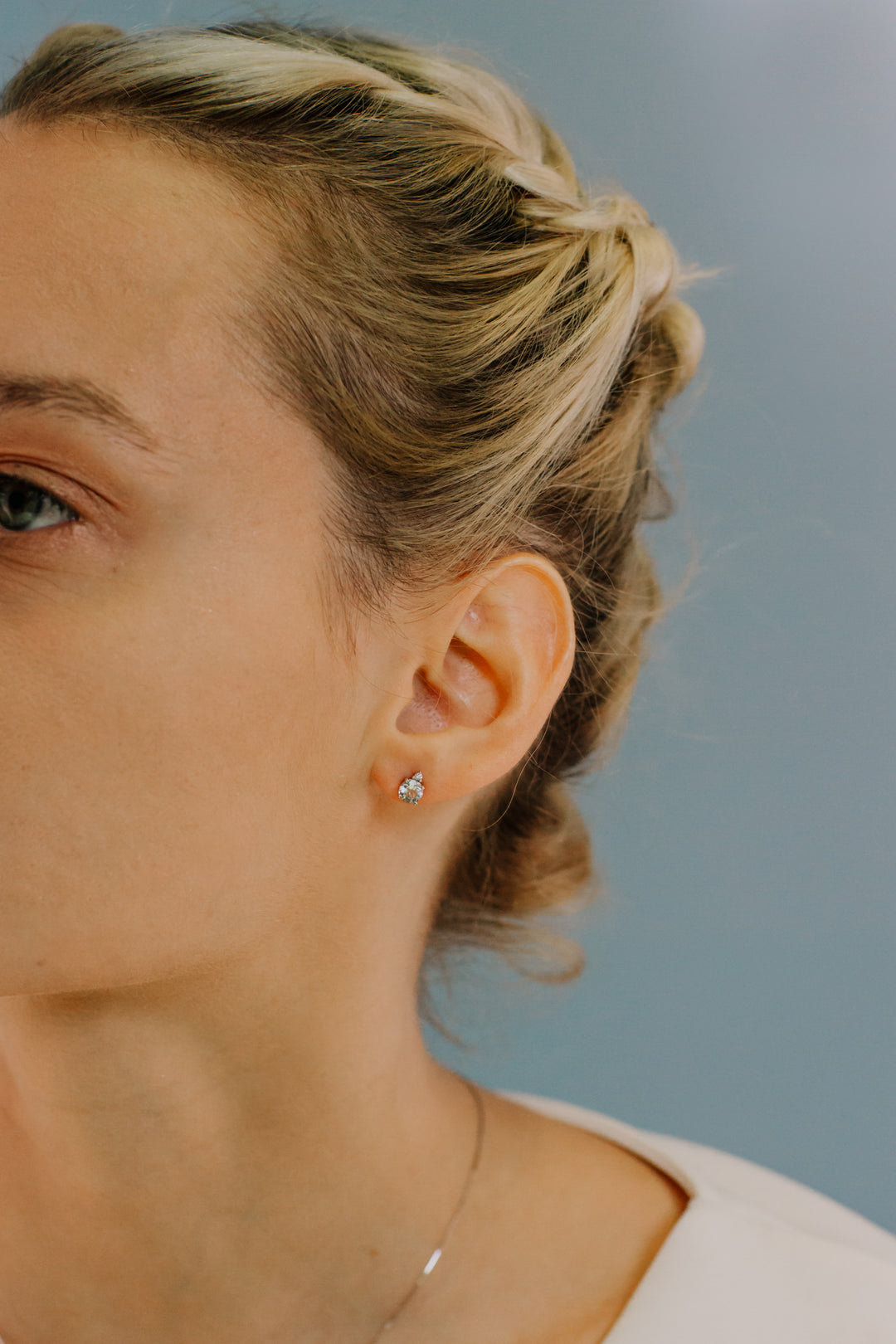 Comete Earrings in Gold, Diamonds and Round Aquamarine ORQ229
