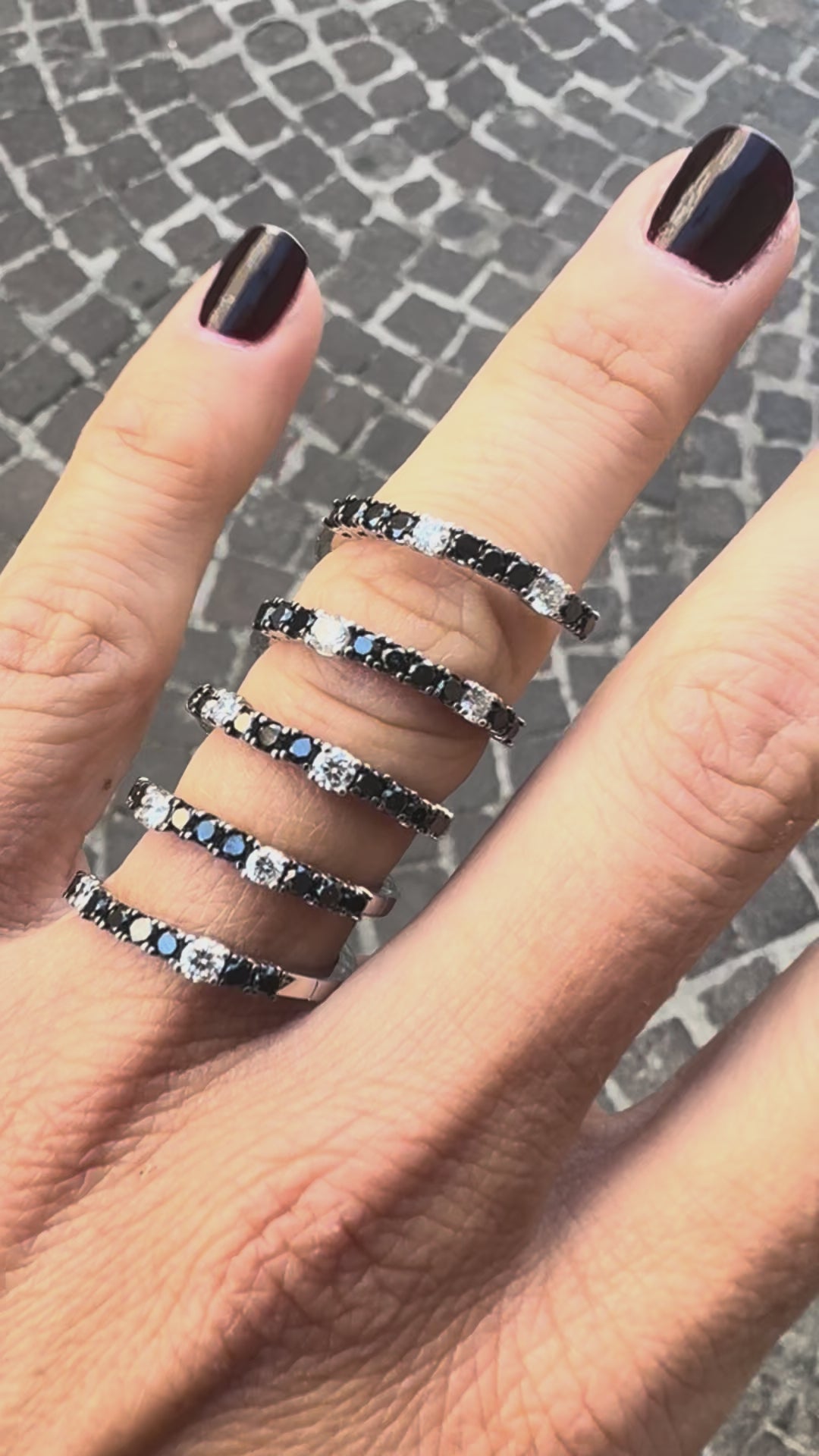 Sidalo Spirale ring 18kt white gold, white and black diamonds M 5043-BN
