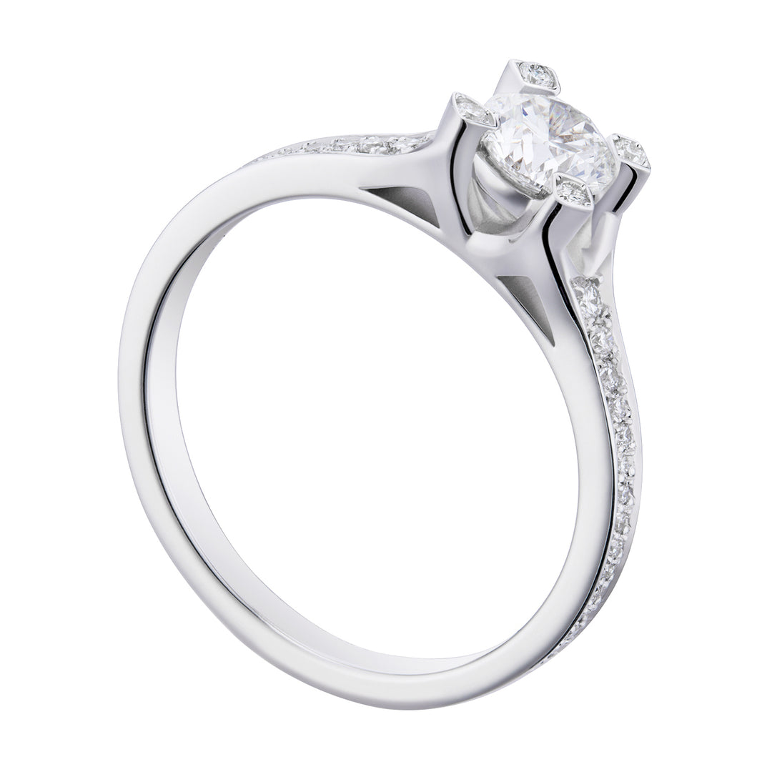 World Diamond Group ring fm griffes incas. pave&