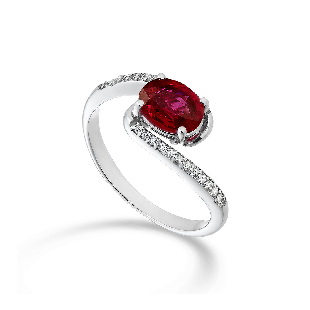 Mikiko an 18k oval ruby ​​7x5 ct.0,90 diam. ct.0,085 MA5101O4RBC