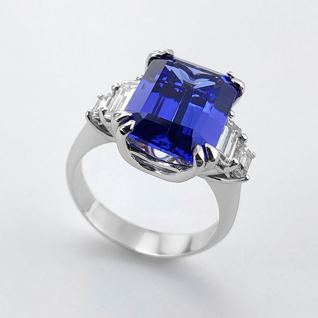 Golay oct tanzanite ring 13x9 and 4 side baguettes ACLC431DITZ139-24079110130