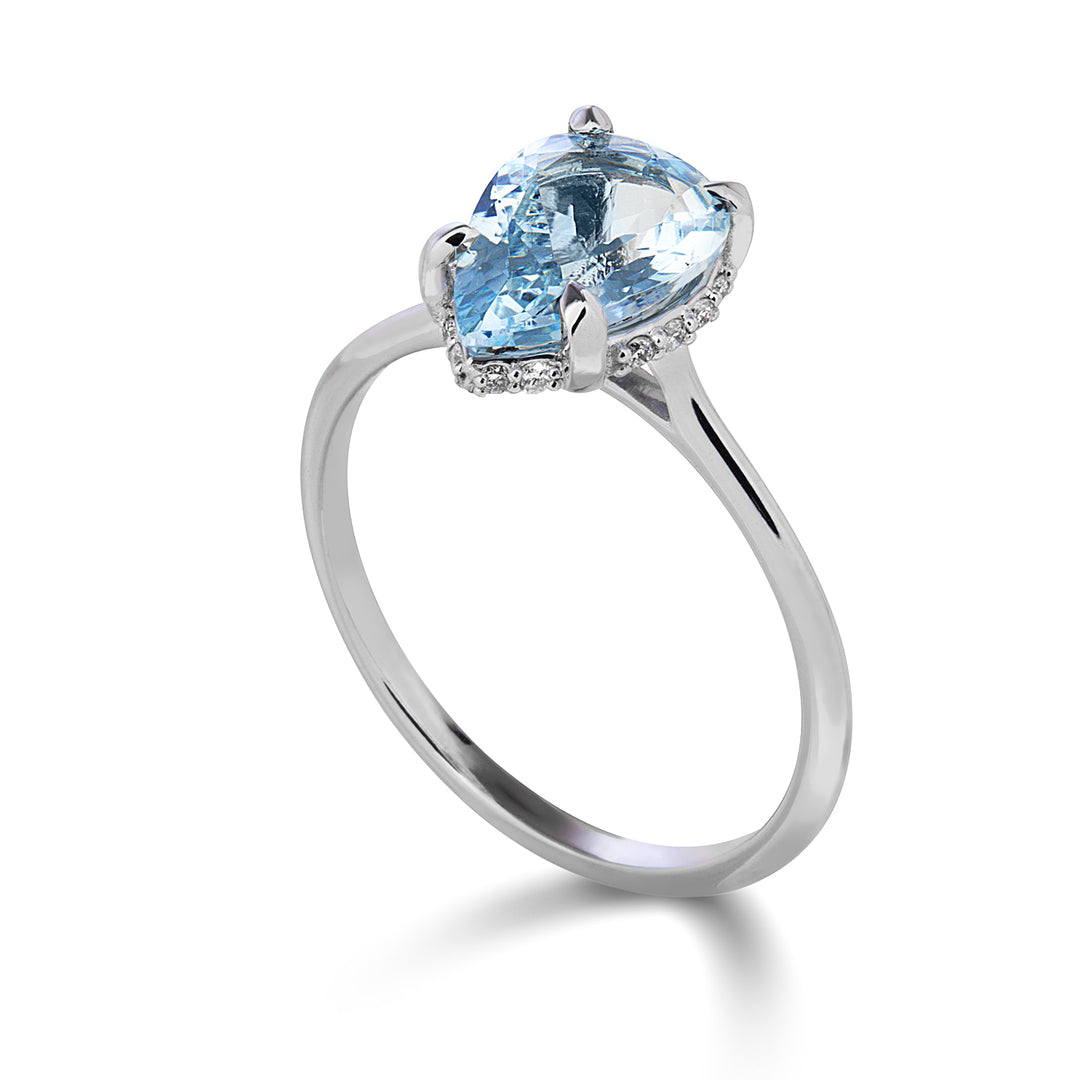 Nihama an 18k aquamarine drop 10x7 set with diamonds NA5226O4AM