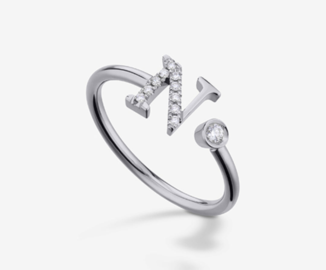 Golay an 9k letter n big white gold diam. ct.0.08 GAFND2R4
