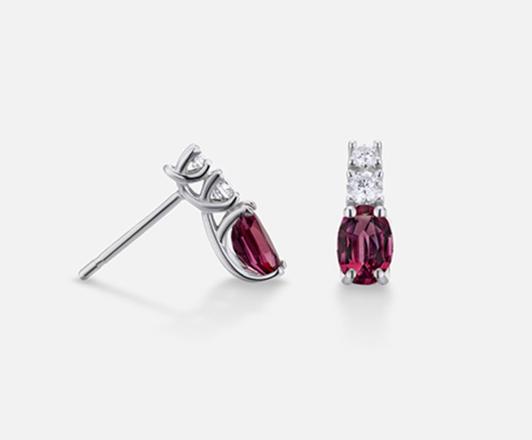 Mikiko or 18k ruby ​​n. oval 6x4 ct.0.92 dia ct.0.20 MO5035O4RBN092
