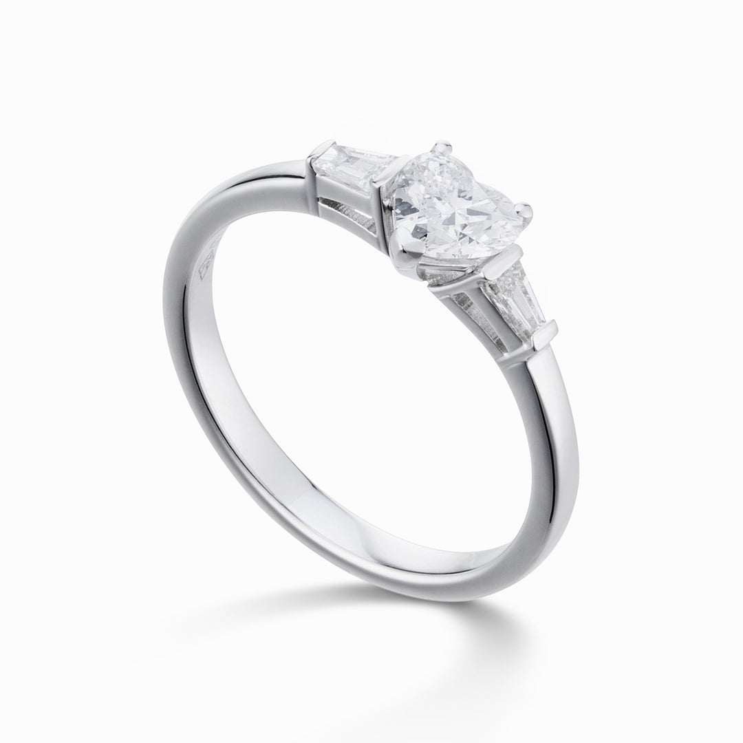 Golay heart and side diamond ring size. trapezium ACLHS002DI060-23243110006