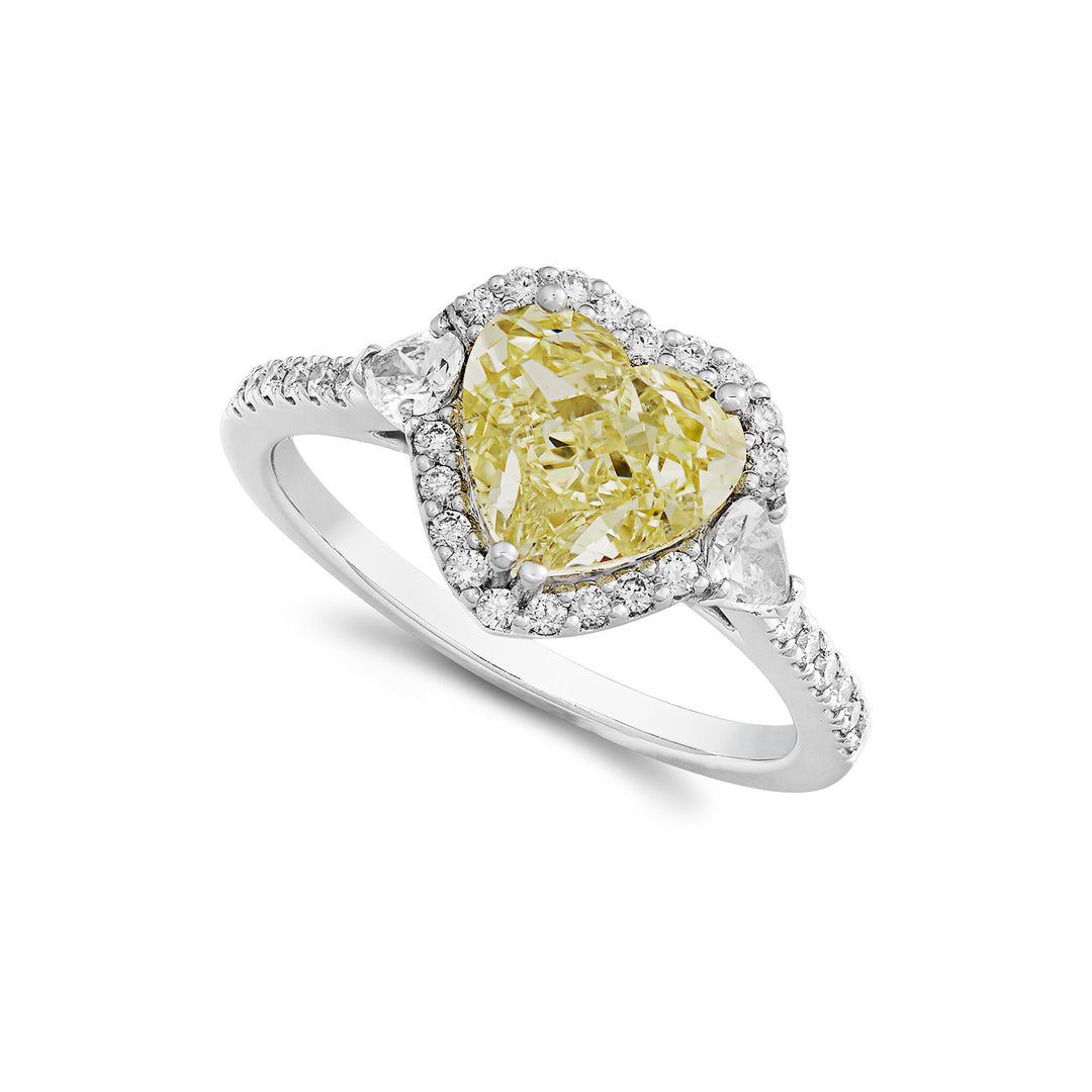 World Diamond Group solitaire ring cen fancy heart and side drops ACT025DIFY-22348110011