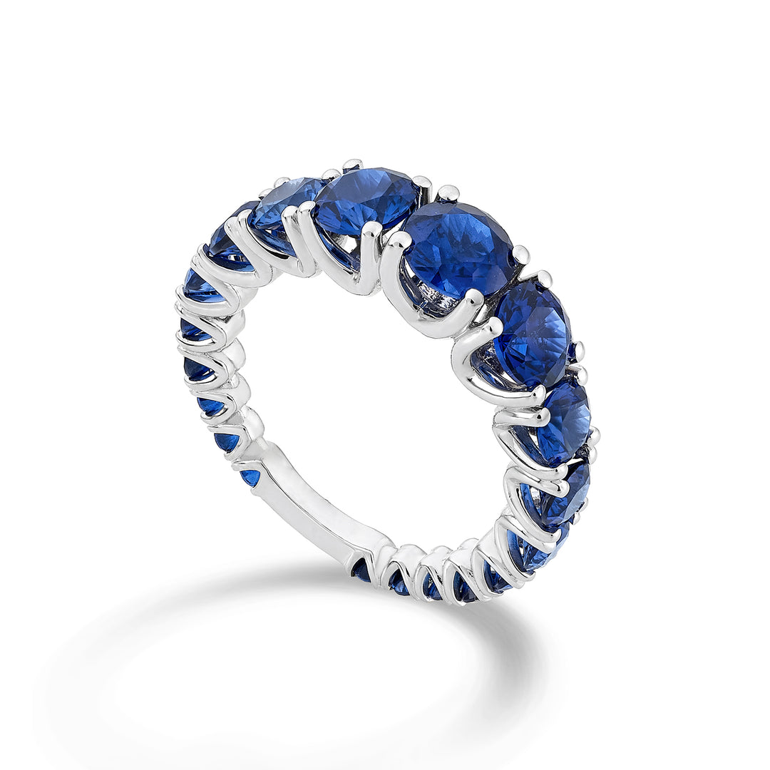 Mikiko an 18kt sapphire lab graduated with white gold bar MXDABIC1498ZFO4