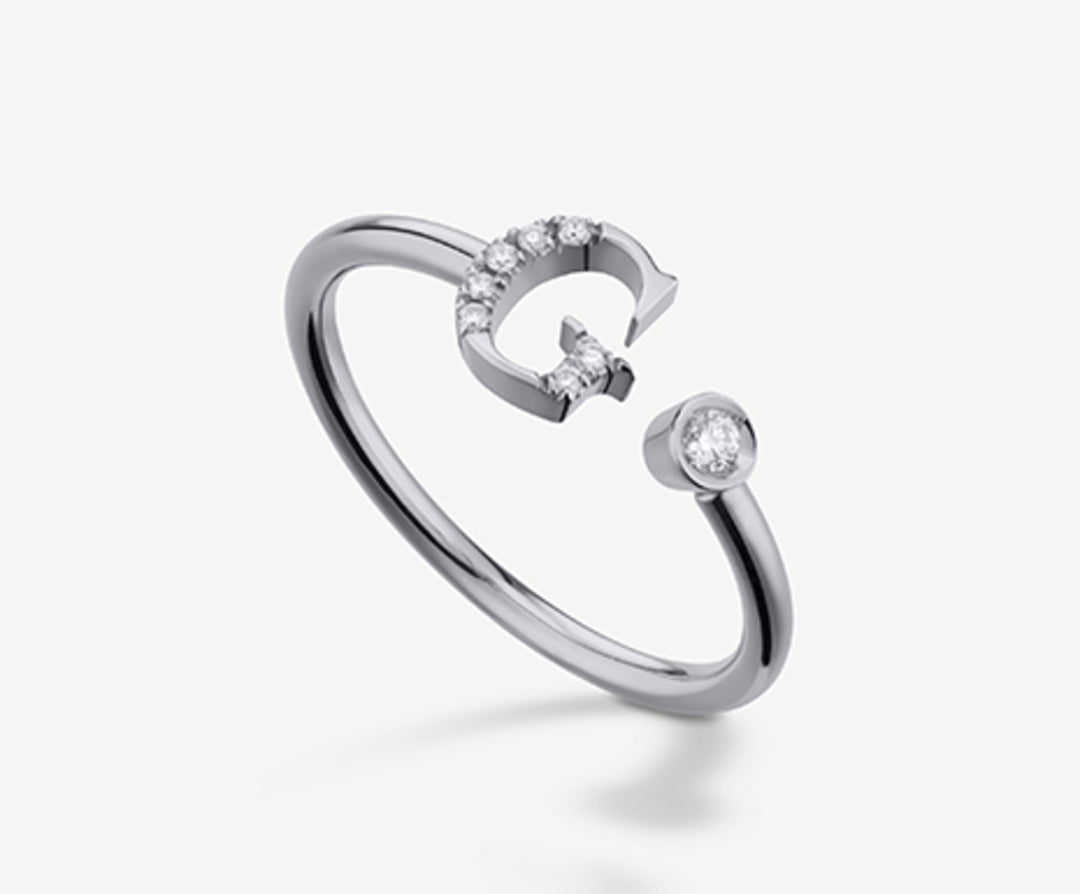 Golay an 9k letter g big white gold diam. ct.0.07 GAFGD2R4