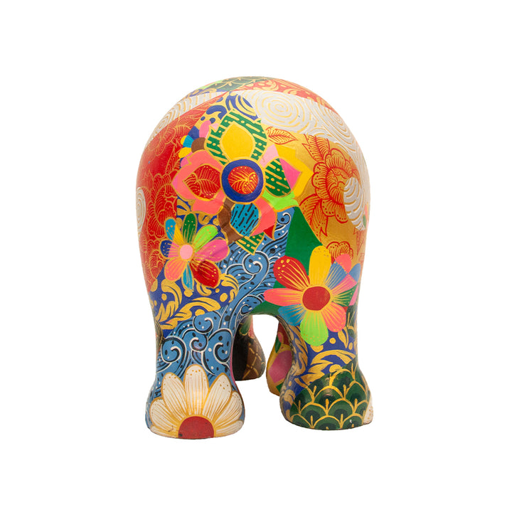 Elephant Parade elephant Sarong 20cm Limited Edition Narin Kantawong Sarong 20