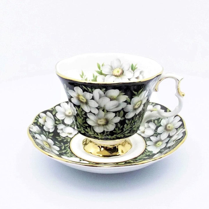 Royal Albert teacup Mountain Avens English porcelain enamel decorations gold finishes flower A-S885-4 - Gioielleria Capodagli